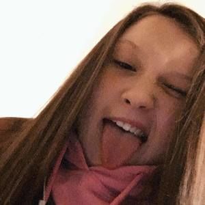 Meet your Posher, Leeanne